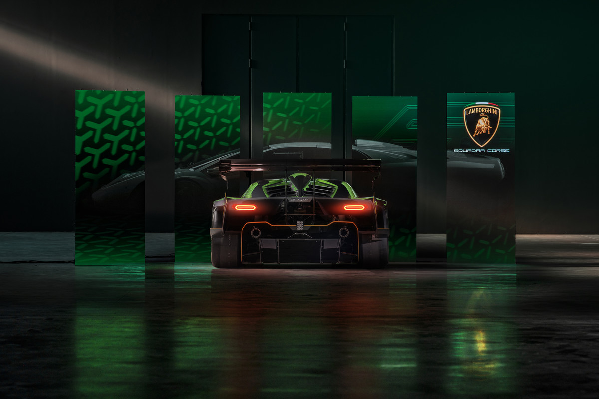 Lamborghini_Essenza_SCV12_5