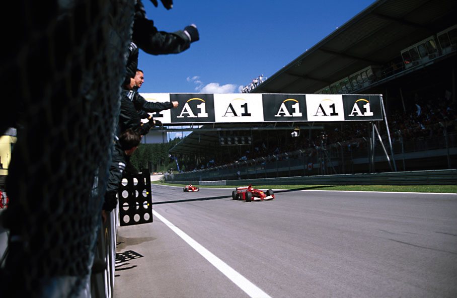 TEMPORADA - Temporada 2001 de Fórmula 1 016-169