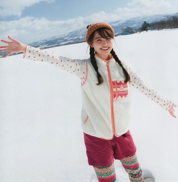 【画像】220629 Utsukushii Kajitsu PB (Hongo Yuzuha 1st Photobook) 【画像】220629 Utsukushii Kajitsu PB (Hongo Yuzuha 1st Photobook)