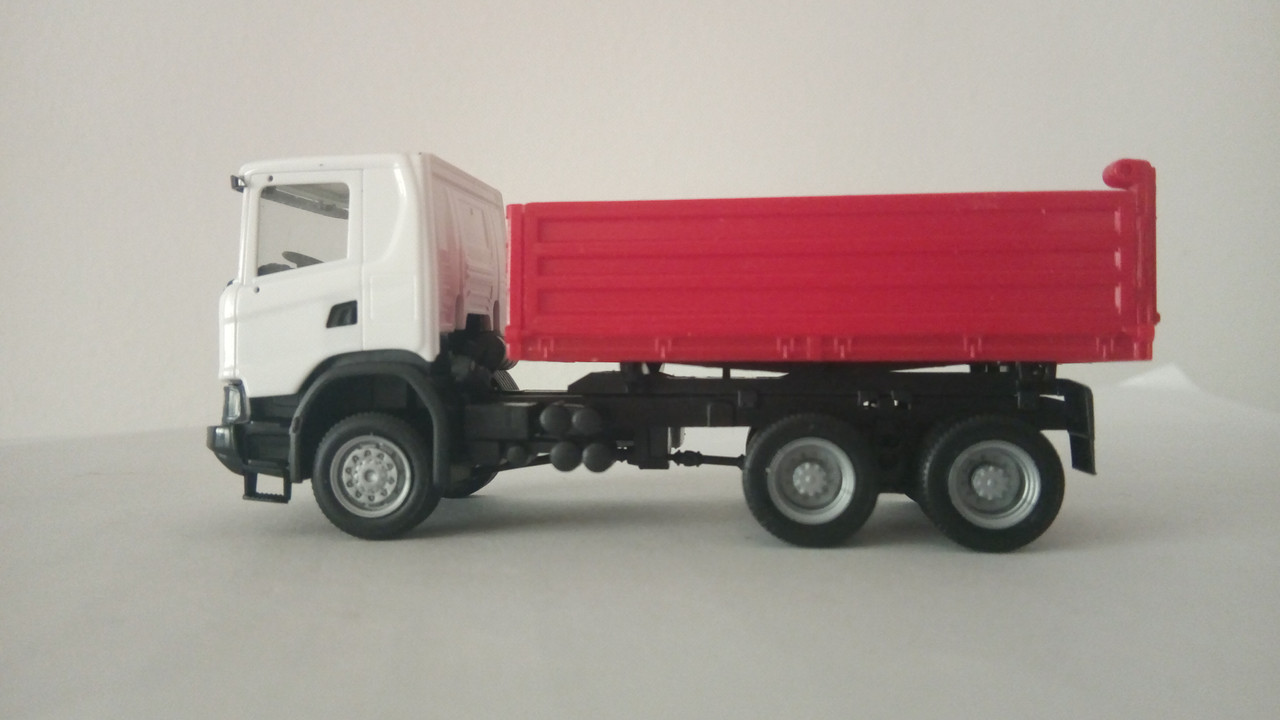 Mach (8958)