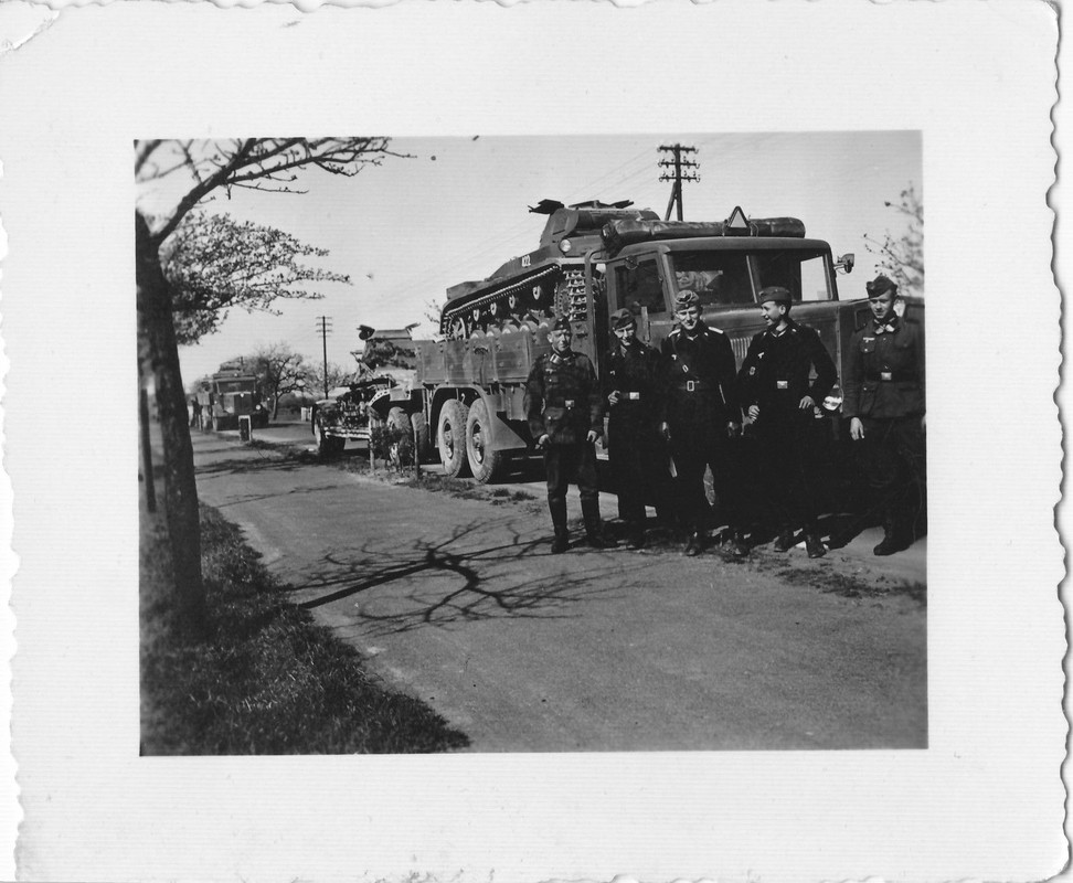 Panzer Abt 65 Panzer 2 auf schwerem LKW Sd Anhän