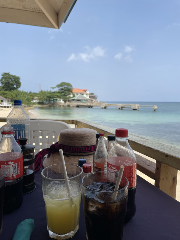 51E0C9DF-87B2-49CE-AF52-31EFB57EC616