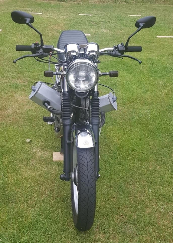 61AB3992-8F37-4B7D-8937-8E4015211350