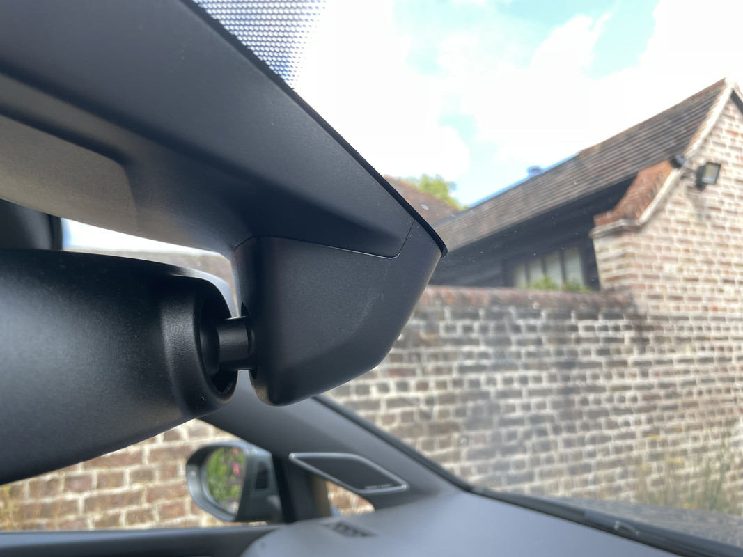 F12DD407-8547-4415-ADB1-518C0530C5B9