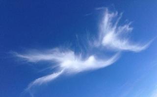 0b73b162e57ba53de896439a32fe604a-angel-clouds-cloud-art.jpg