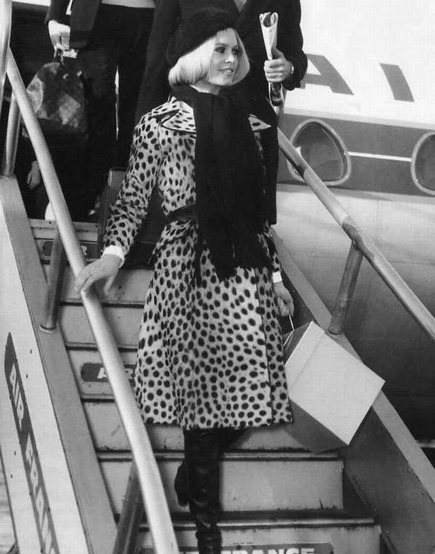 Bardot_Brigitte_mg57