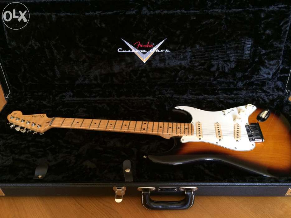 167122439_2_1000x700_fender-stratocaster-customs