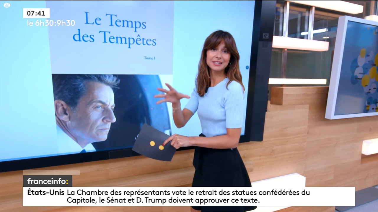 23 July - 05.29.00 - 9h30. Entre JT, chroniques, invités et revues de p....ts_snapshot_01.19.05.919