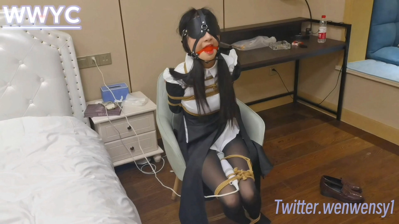 雯雯绳艺 修女劫.mp4_20230523_185214.937