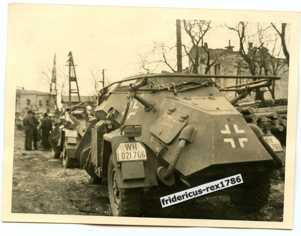 G71 Foto 1.Pz SpKp Ostfront Kampfraum Charkow Panzerspähwagen 223 HKL 1943