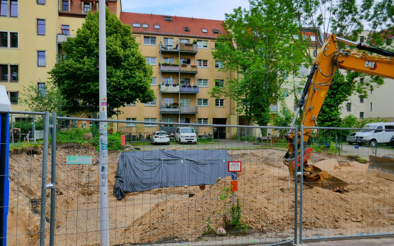 Bild: https://i.postimg.cc/13CXMjt9/P1280251.jpg
