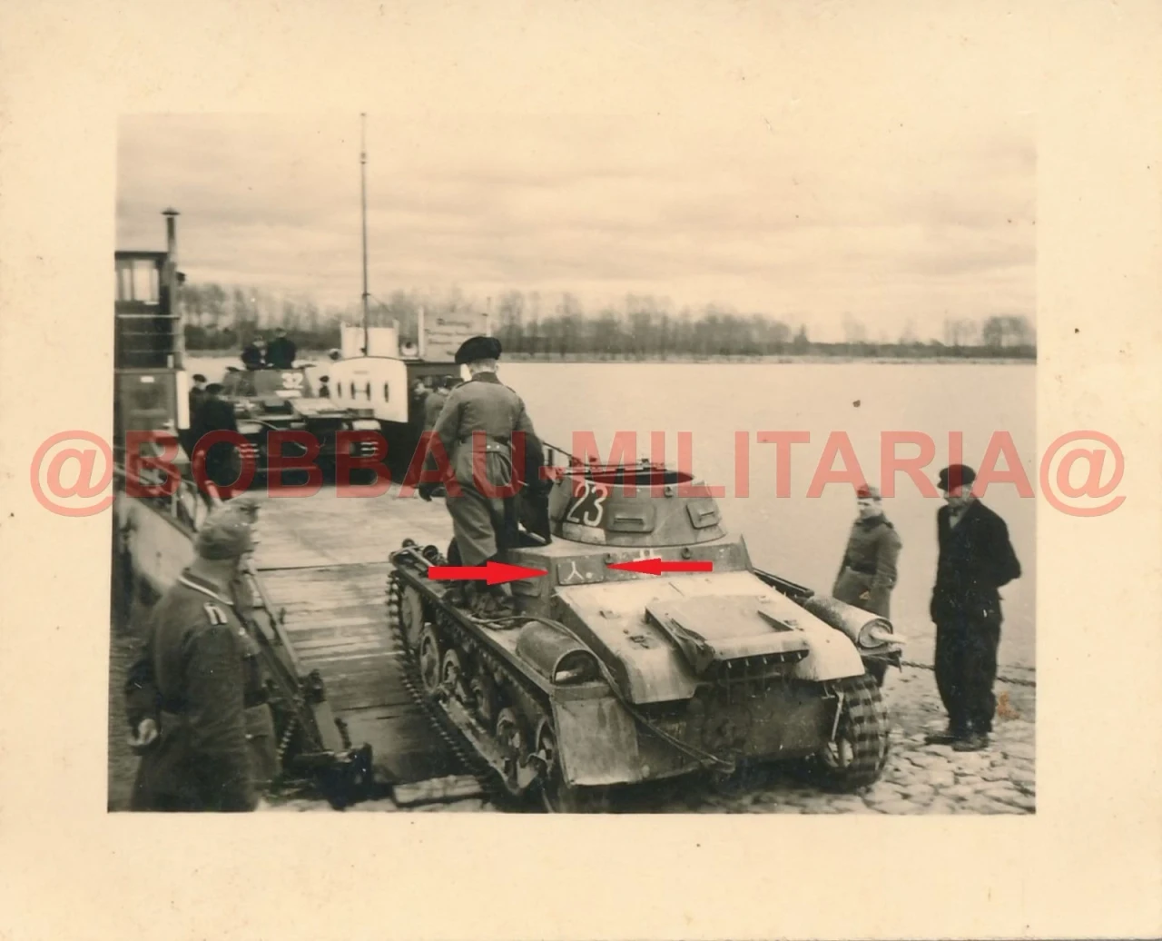 R230 Foto Hersel Rhein Panzerkampfwagen I Nr 23 mit Kennung 5 Panzer Division