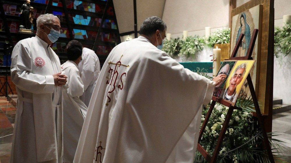 El papa denuncia el homicidio de sacerdotes en Chihuahua