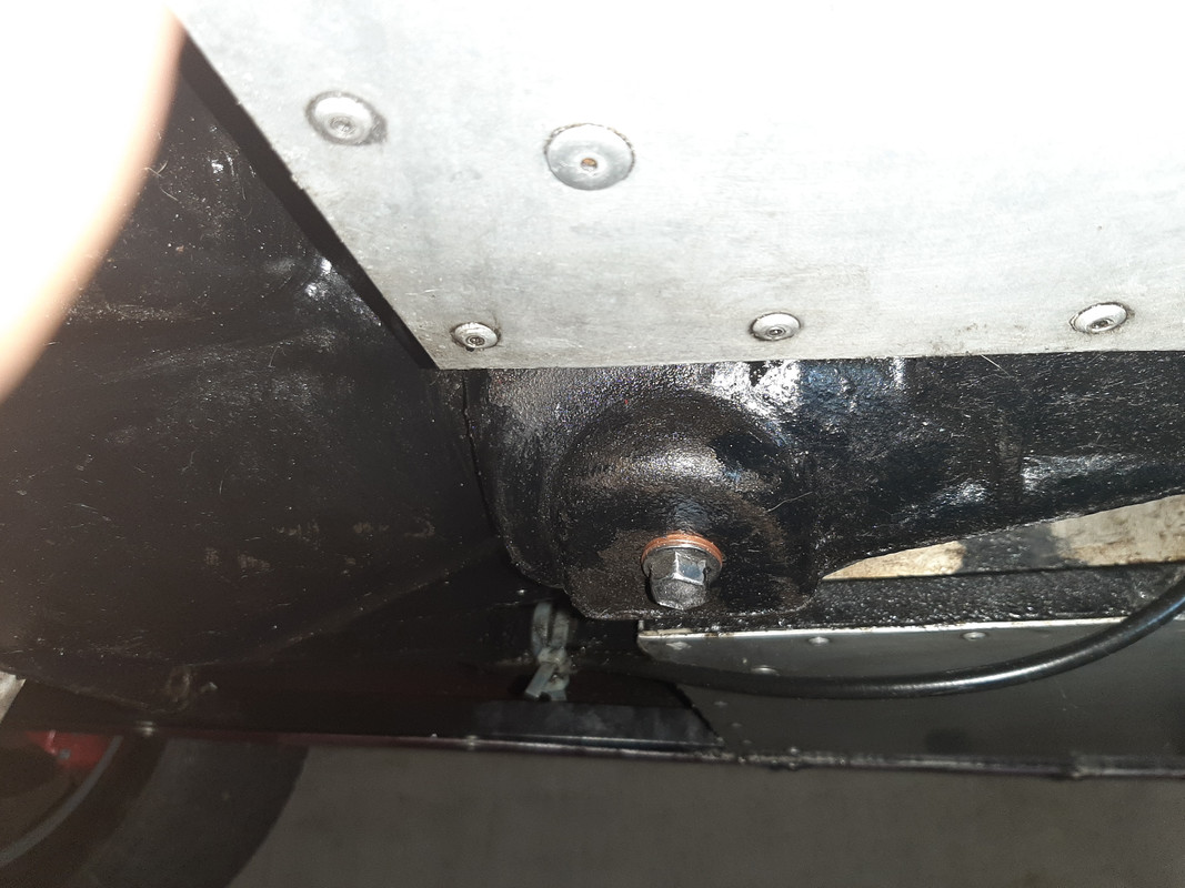 5C87A1CC-ADA8-4569-935B-B6063EC8F05B