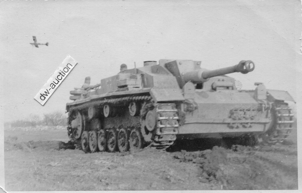 Sturmgeschütz Langrohr vor Angriff