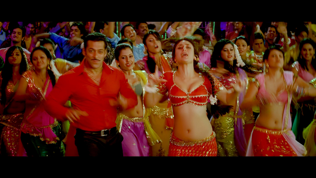 [Image: fevicol-se-dabang-2-3840x2160-mp4-snapsh...28-779.jpg]