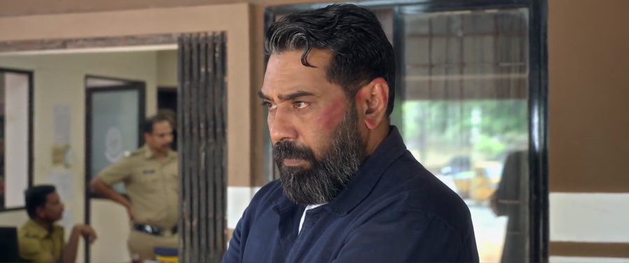 Nadanna Sambhavam 2024 WebRip [Malayalam] 480p, 720p ESub Screenshot