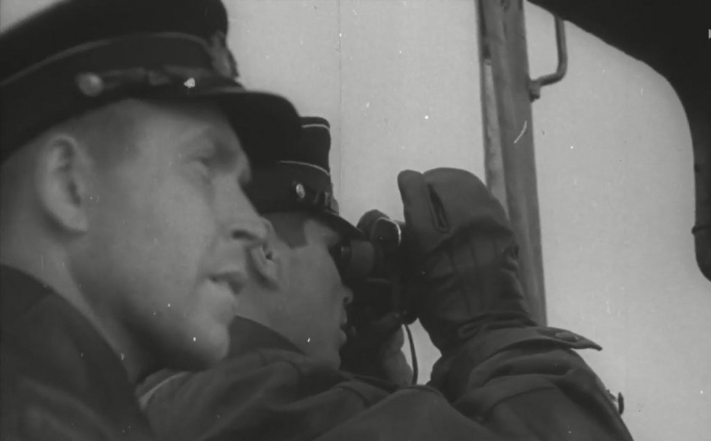 Щ-401 Моисеев А.Е. и военком Вересовой В.Н., осень 1941г. (3)