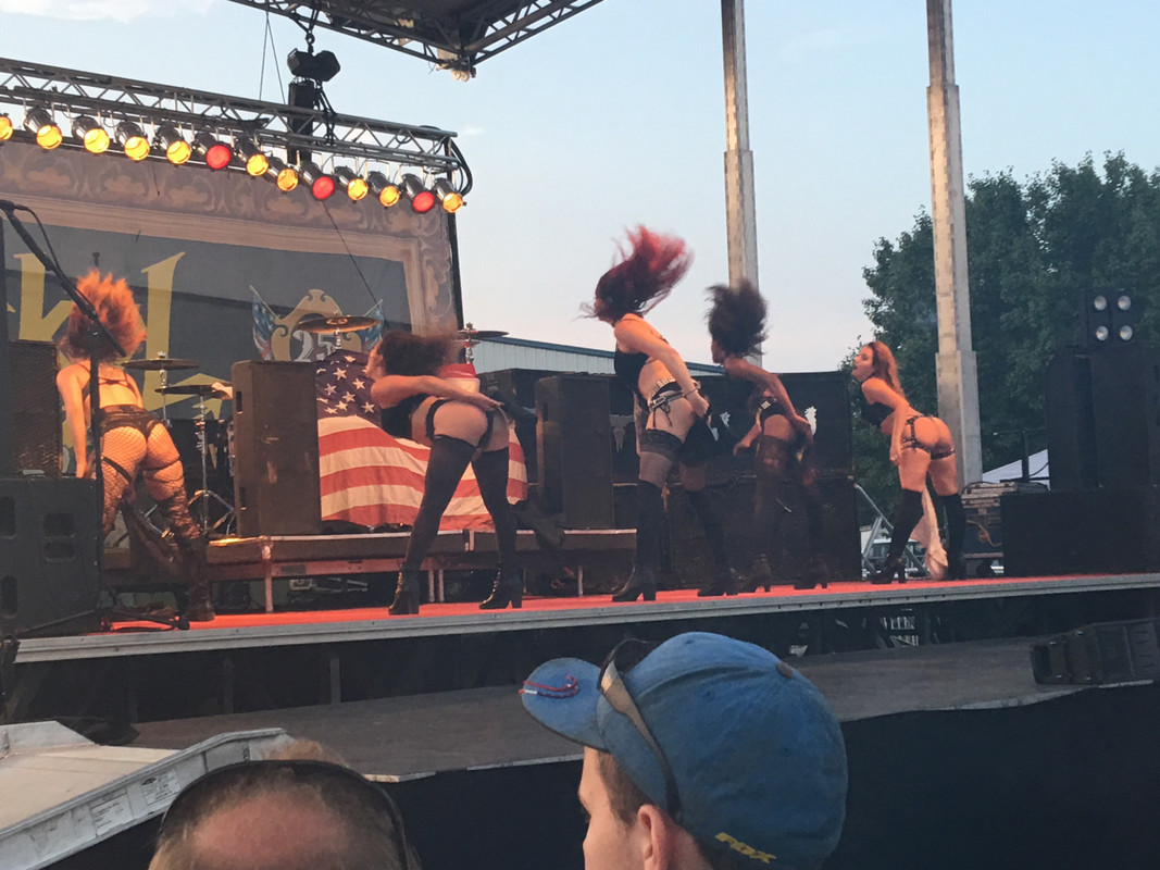 D8DF571A-43D9-4834-BB78-45C9C21E708D