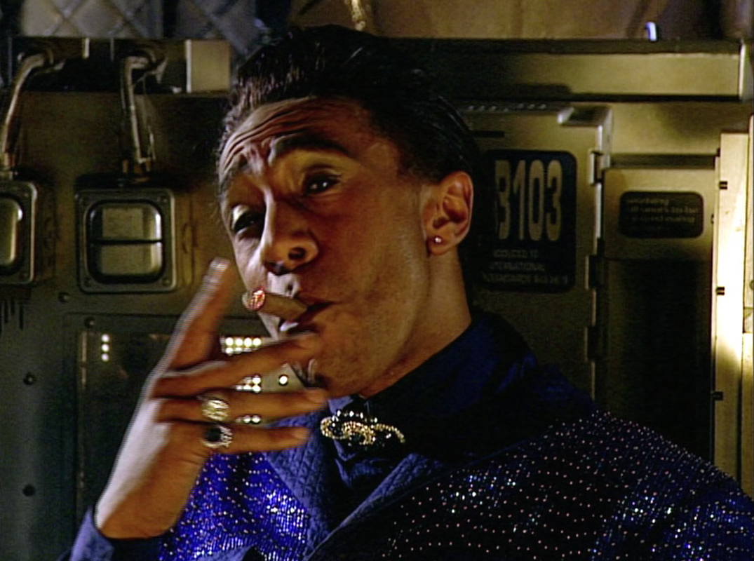 Red.Dwarf.S08E03.Back.in.the.Red.3.1080p.FLAC.2.0.AVC.REMUX-FraMeSToR[SS]21