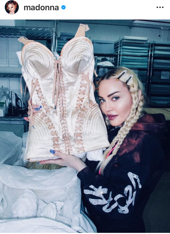 8910D0A7-8A4B-427E-9D6A-D1EAB5DB3BEA