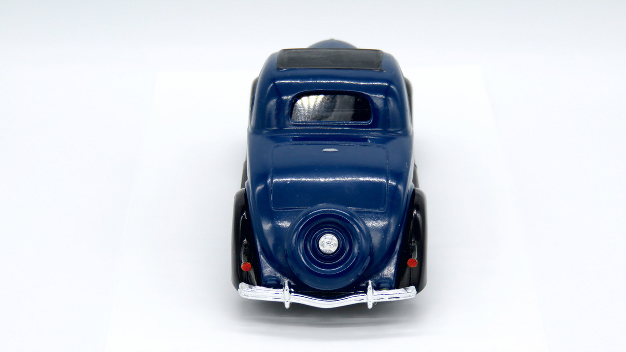 AMT 1936 Ford Coupe, 1/43 IMG-1906