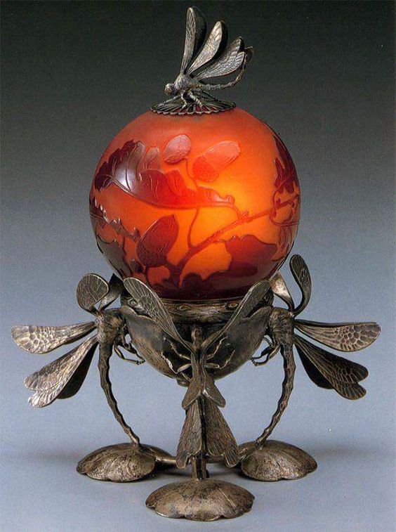 orangetableamp.jpg