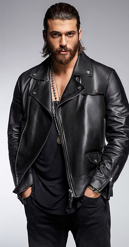 MV5BMTUzMTk3MjItOGY3Ni00YjdmLTllNGYtMWJlY2FkYjJlNzI5XkEyXkFqcGdeQXVyNDg4MjkzNDk@._V1_UY1200_CR285,0,