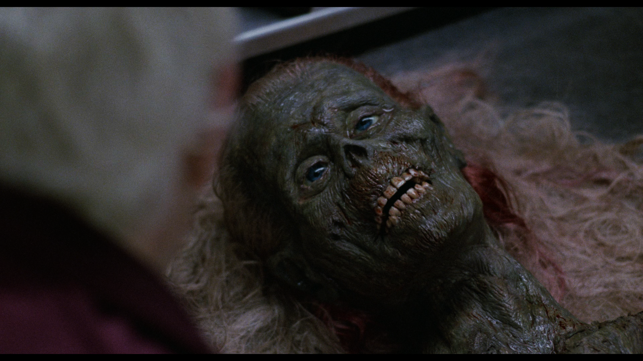 The.Return.of.the.Living.Dead.1985.UHD.2160p.HDR.DoVi.BDREMUX.-.Нечипорук.mkv_snapshot_01.03.24.883