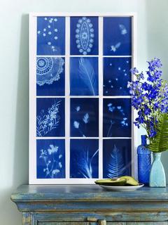 blue-wall-decor-with-flowers