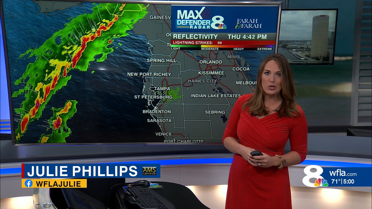 12.24 - 21.00.00 - News CH8 @ 4PM..ts_snapshot_01.06.40.889