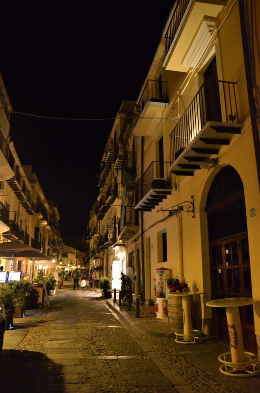 CEFALU-24-4-2019 - Italia y sus pueblos-2018/2019/2023 (149)