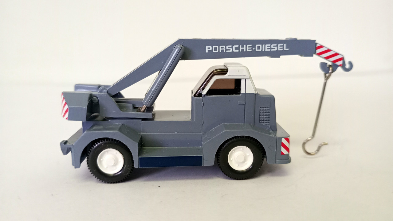 Mach (3390)