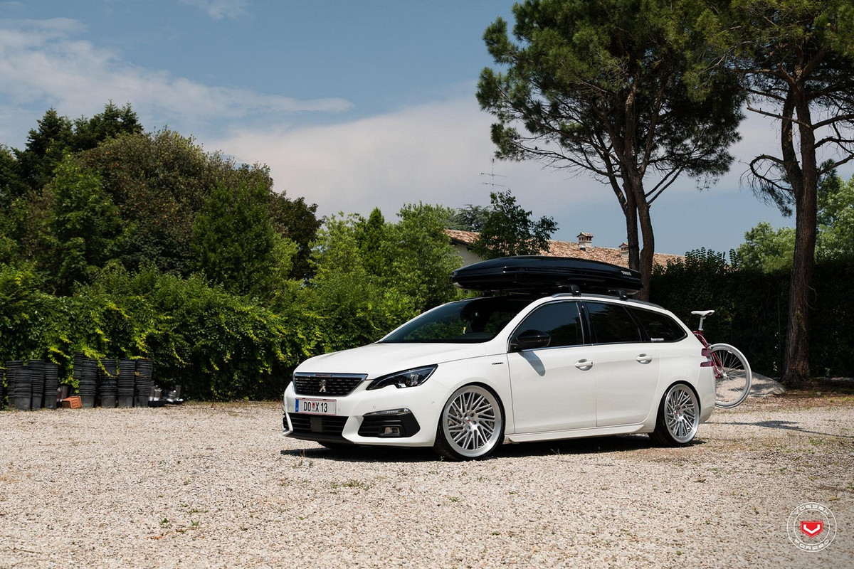 Peugeot 308 SW on Vossen Wheels (5) — Postimages
