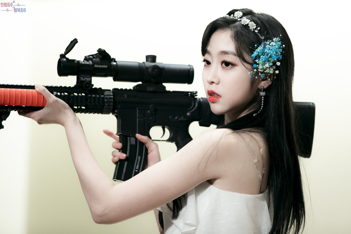 181216