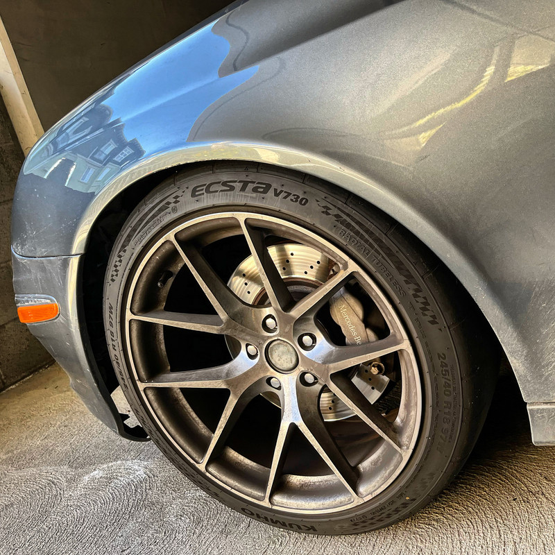 Mercedes drilled brake rotors and Kumho Ecsta V730 tires for track performance