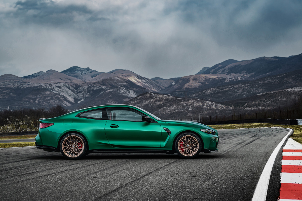 P90548564_highRes_the-all-new-bmw-m4-c