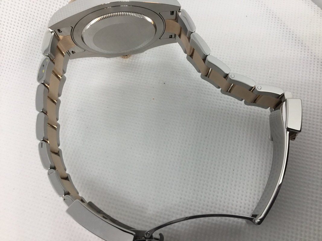 228C092B-0514-483B-806E-15BC18034254