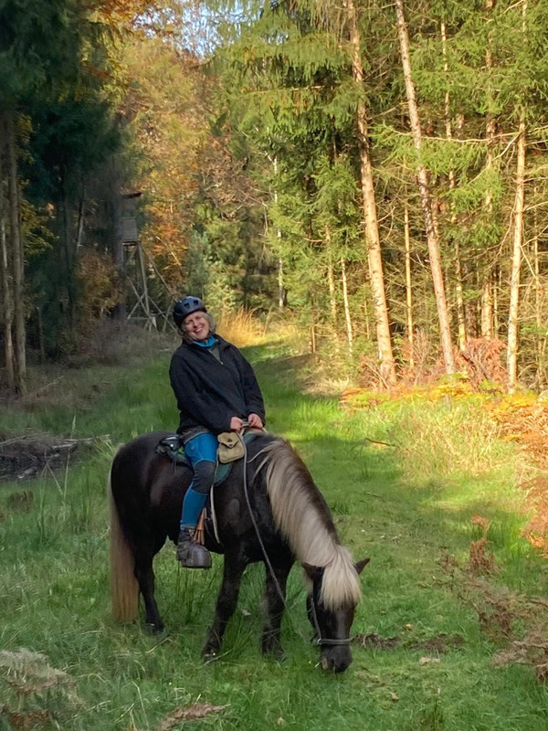 Ulrike Roth in der Natur