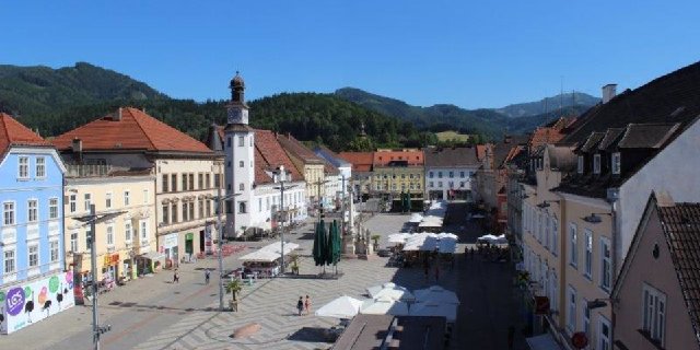 [Bild: hauptplatz-leoben-c-tv-leoben.jpg]