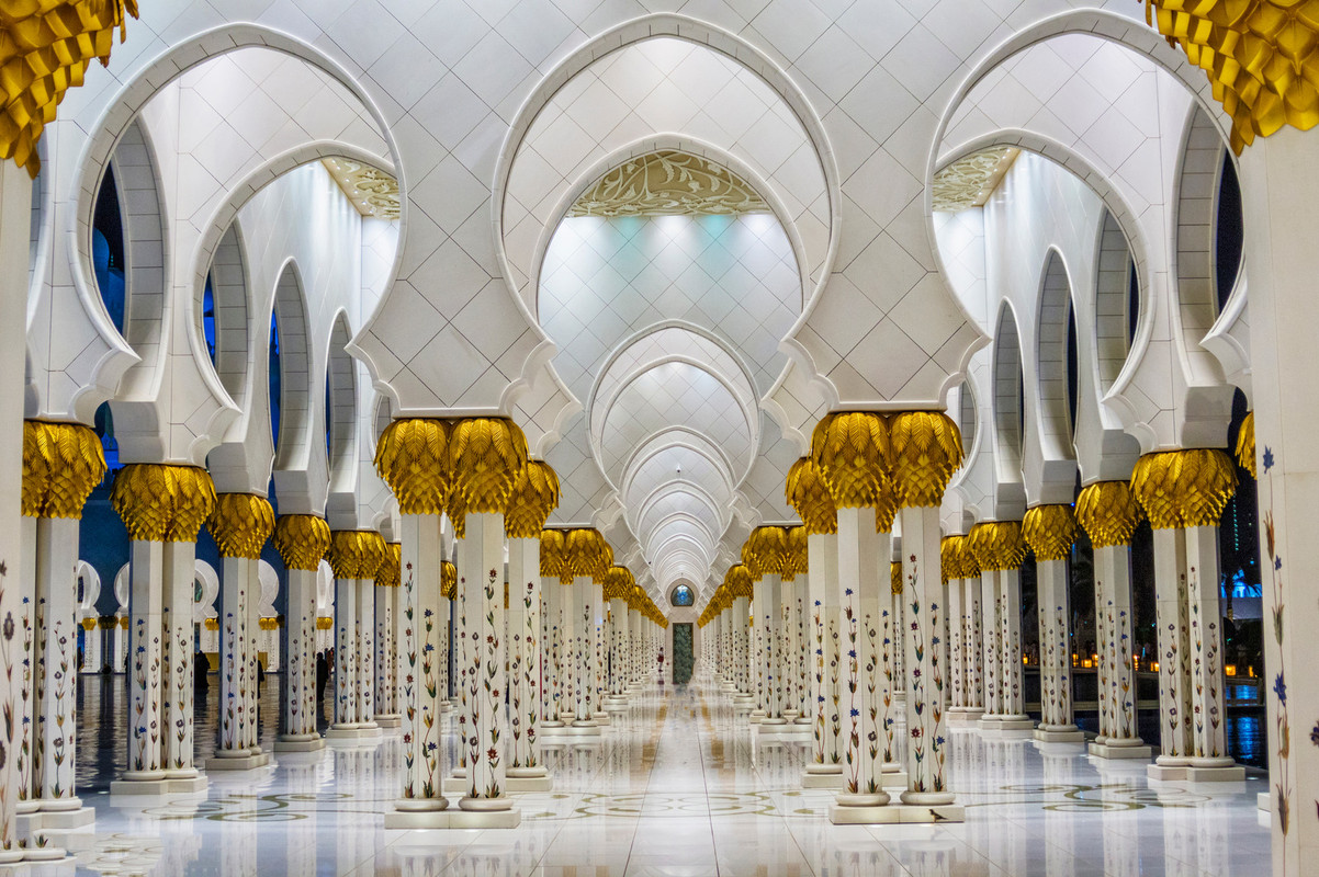 goldcolumnsandarches.jpg