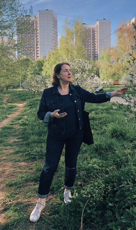 E4C000F6-44B4-4FE1-AA5F-6DCA9E644FD3