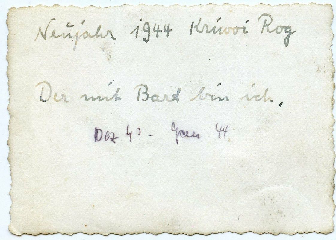 C3 Foto T.-Div. Ostfront 44 Ukraine Krywyj Rih 15 cm sIG 33 Grille Panzerjäger (1)