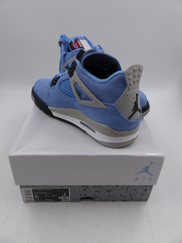 Jordan 4 Retro University Blue