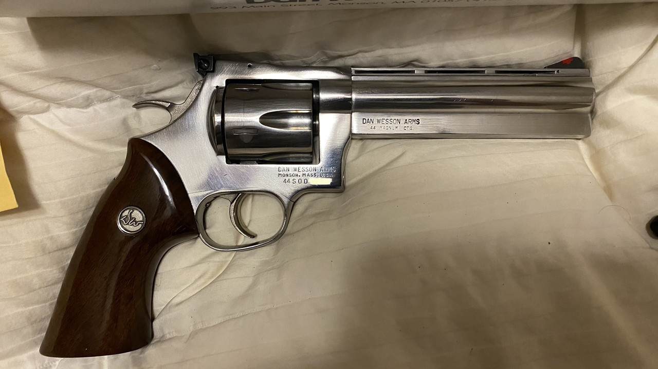 827232E3-5BD7-4047-9F40-093379044799