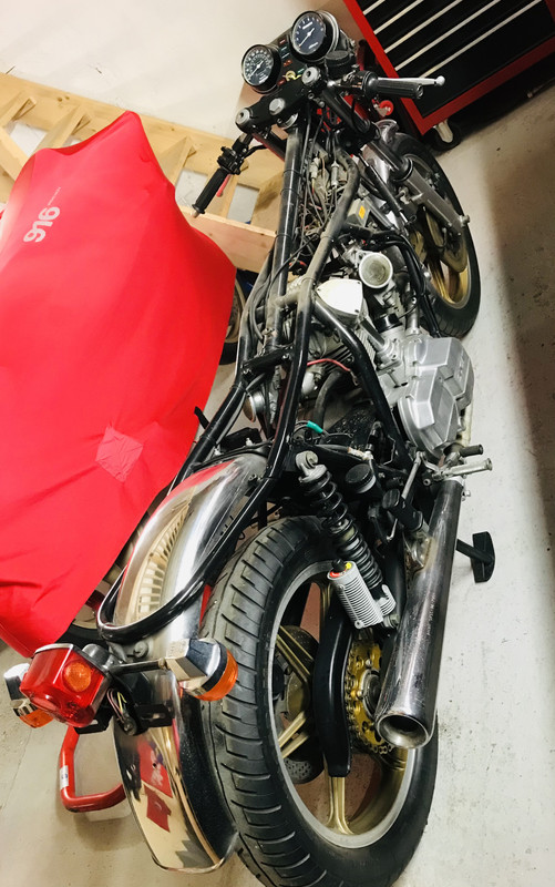 3DBA1827-758E-4EDD-BA79-E37224E12303