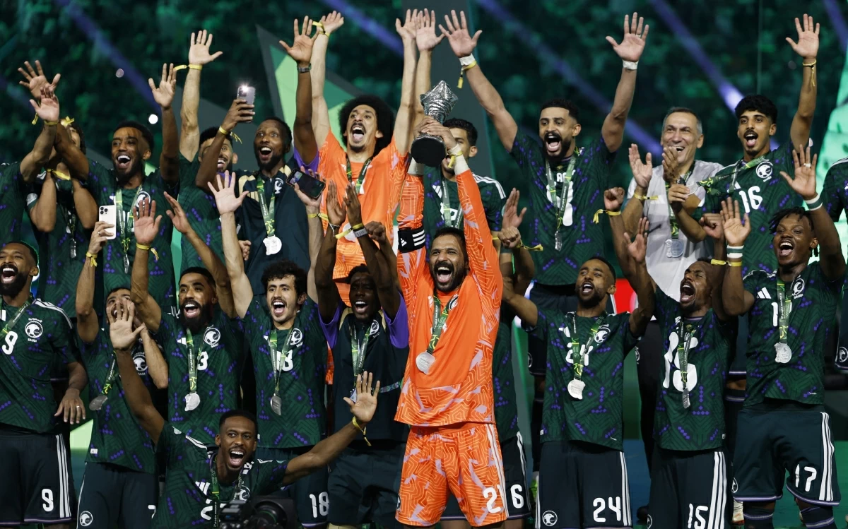 السعودية تستعيد كأس الخليج بعد 22 عامًا.. الأخضر يكتب ليلة المجد في جدة