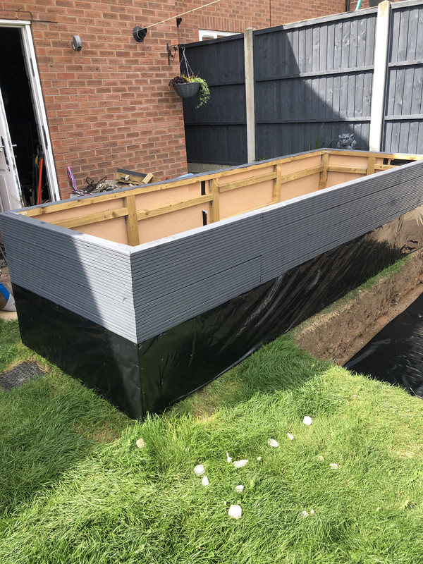 C127045D-3346-4063-8731-A7854F03F8A0