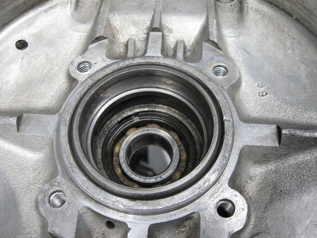 Lipped Bearing