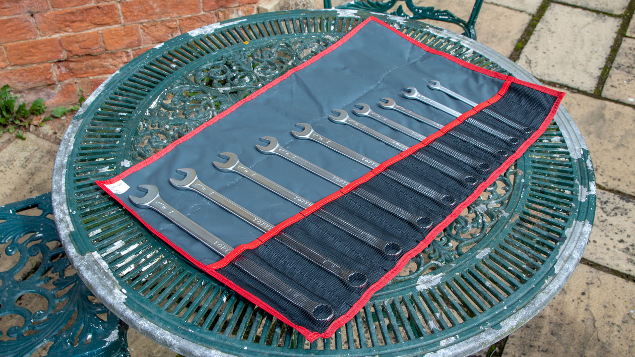 IMG-8933.jpg